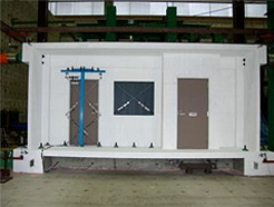 建築の非構造部材であるドアの耐震安全性に関する実験